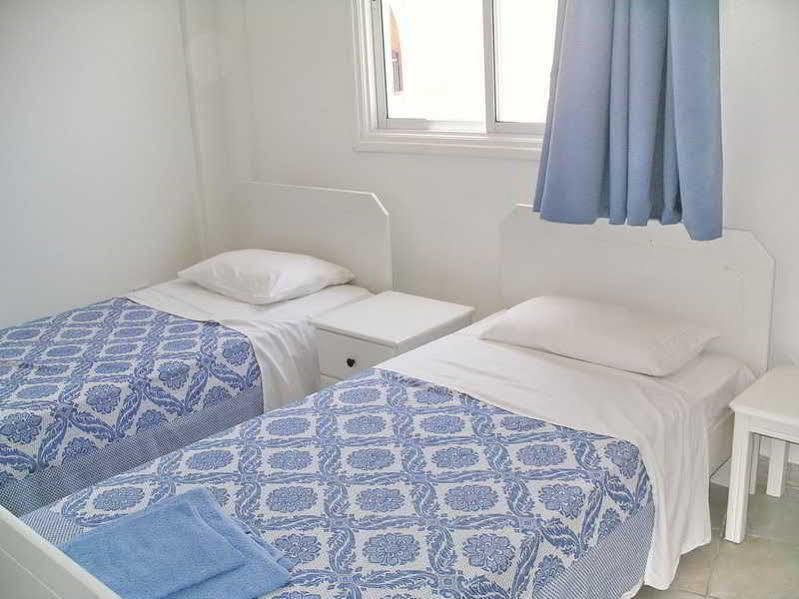 Renos Hotel Apts Polis Eksteriør billede